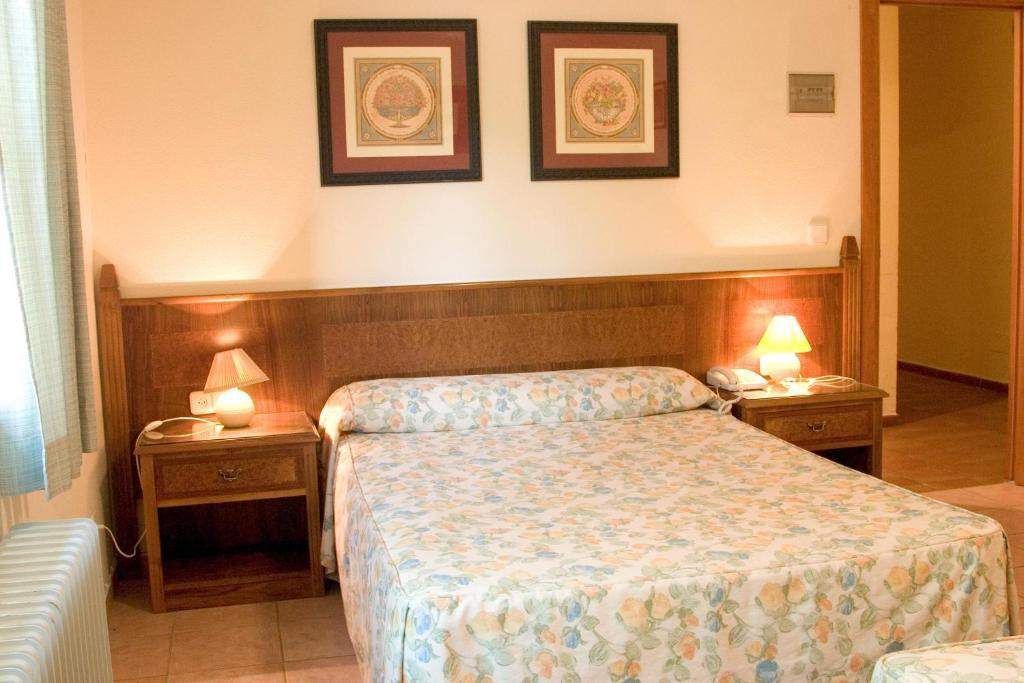Hotel El Tablazo Villalba de la Sierra Ruang foto